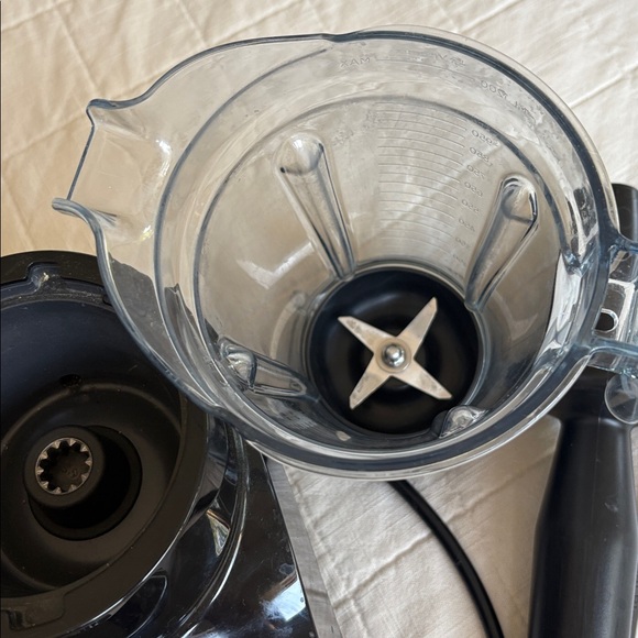 Vitamix S30 S-Series Blender, Professional-Grade, 40oz. Container, Black - Picture 2 of 4